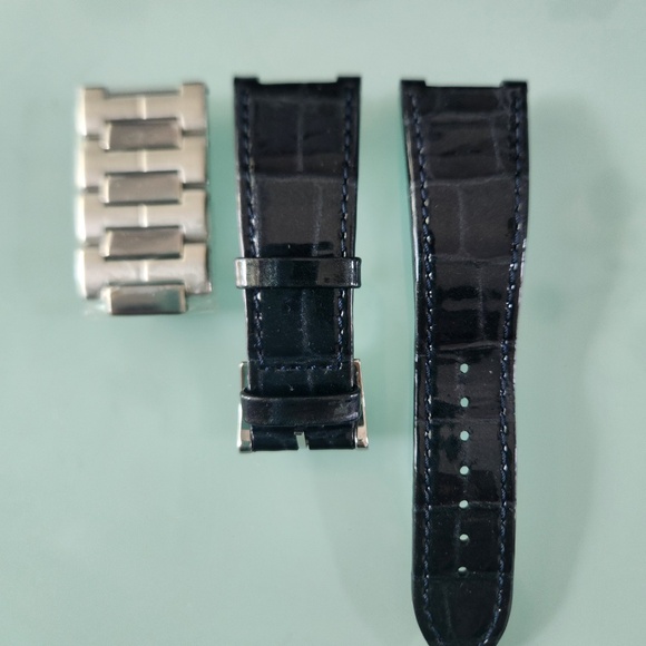 Tissot Women's T02 MOP dial Steel and Leather band, preloved - Picture 9 of 14